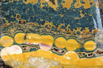 An amazing Ocean Jasper specimen photo from Ashley Rosenn at Northwoods Hobbyist
